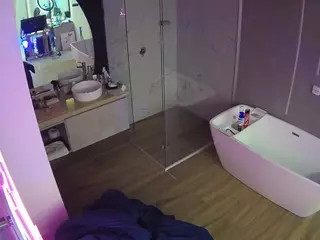 Casa Salsa Bathroom 2's Live Sex Cam Show