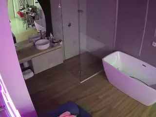 Casa Salsa Bathroom 2's Live Sex Cam Show