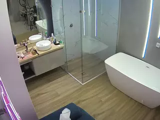 Casa Salsa Bathroom 2's Live Sex Cam Show