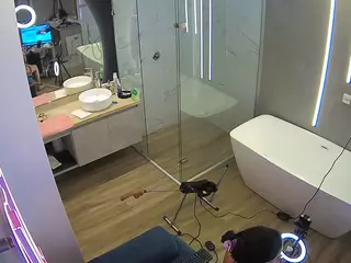 Casa Salsa Bathroom 2's Live Sex Cam Show