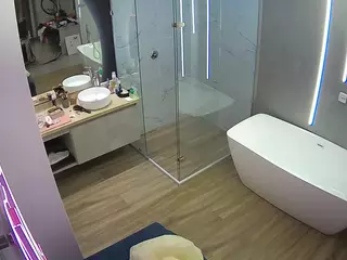 Casa Salsa Bathroom 2's Live Sex Cam Show