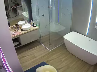 Casa Salsa Bathroom 2's Live Sex Cam Show