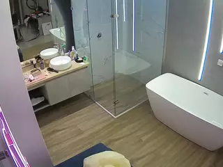 Casa Salsa Bathroom 2's Live Sex Cam Show