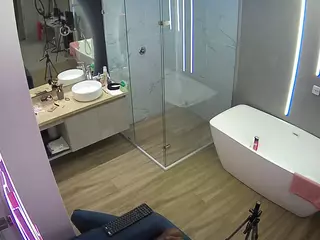 Casa Salsa Bathroom 2's Live Sex Cam Show