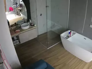 Casa Salsa Bathroom 2's Live Sex Cam Show