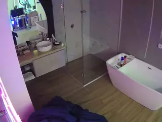 Casa Salsa Bathroom 2's Live Sex Cam Show