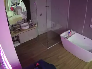 Casa Salsa Bathroom 2's Live Sex Cam Show