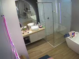 Casa Salsa Bathroom 2's Live Sex Cam Show