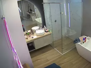 Casa Salsa Bathroom 2's Live Sex Cam Show