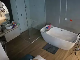 Casa Salsa Bathroom 2's Live Sex Cam Show