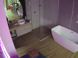 Casa Salsa Bathroom 2's Live Sex Cam Show