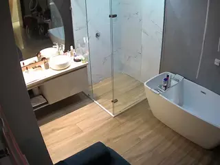 Casa Salsa Bathroom 2's Live Sex Cam Show