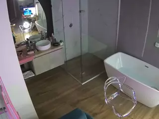 Casa Salsa Bathroom 2's Live Sex Cam Show