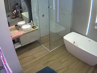 Casa Salsa Bathroom 2's Live Sex Cam Show