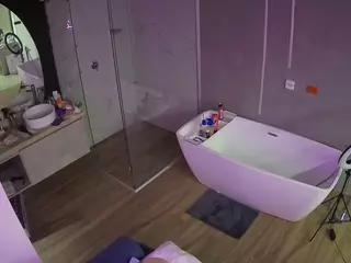 Casa Salsa Bathroom 2's Live Sex Cam Show