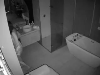 Casa Salsa Bathroom 2's Live Sex Cam Show