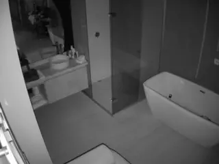 Casa Salsa Bathroom 2's Live Sex Cam Show