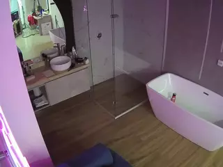 Casa Salsa Bathroom 2's Live Sex Cam Show