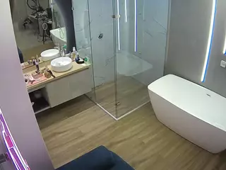 Casa Salsa Bathroom 2's Live Sex Cam Show