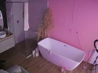 Casa Salsa Bathroom 2's Live Sex Cam Show