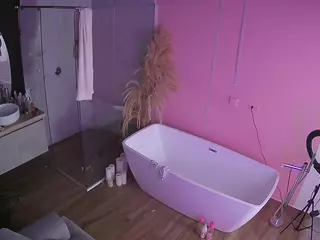 Casa Salsa Bathroom 2's Live Sex Cam Show
