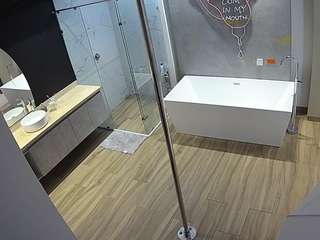 camsoda voyeurcam-casa-salsa-bathroom-3