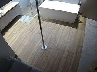 camsoda voyeurcam-casa-salsa-bathroom-3