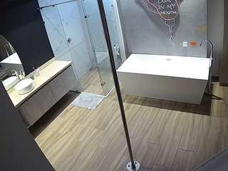 camsoda voyeurcam-casa-salsa-bathroom-3