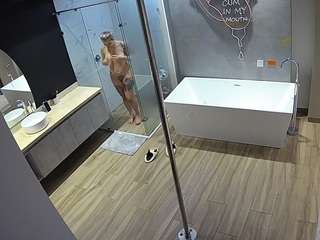 Cum Bath camsoda voyeurcam-casa-salsa-bathroom-3