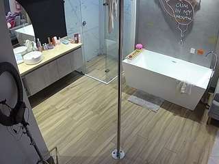 voyeurcam-casa-salsa-bathroom-3