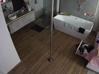 voyeurcam-casa-salsa-bathroom-3 camsoda