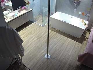voyeurcam-casa-salsa-bathroom-3