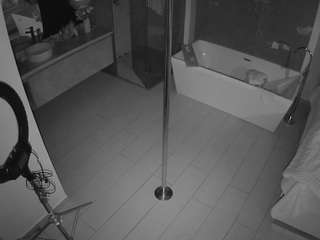 voyeurcam-casa-salsa-bathroom-3 webcam model