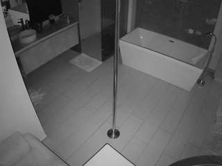 voyeurcam-casa-salsa-bathroom-3 webcam model