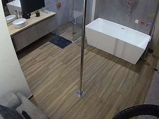 voyeurcam-casa-salsa-bathroom-3