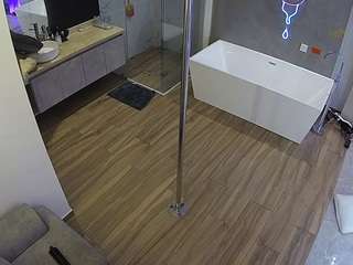 voyeurcam-casa-salsa-bathroom-3