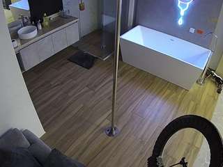 voyeurcam-casa-salsa-bathroom-3