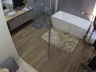 voyeurcam-casa-salsa-bathroom-3
