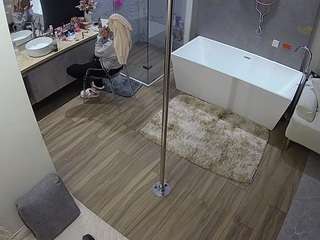 voyeurcam-casa-salsa-bathroom-3