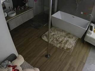 voyeurcam-casa-salsa-bathroom-3 No drinking live webcam