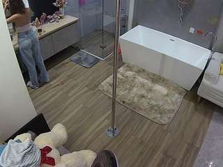 voyeurcam-casa-salsa-bathroom-3
