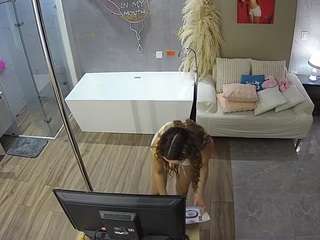 voyeurcam-casa-salsa-bathroom-3