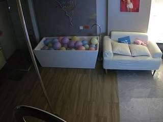 voyeurcam-casa-salsa-bathroom-3