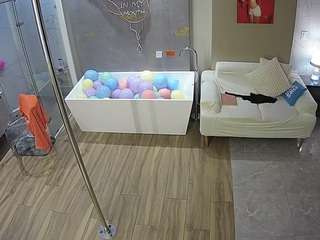 voyeurcam-casa-salsa-bathroom-3