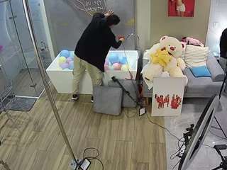 voyeurcam-casa-salsa-bathroom-3 live cam profile