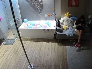 voyeurcam-casa-salsa-bathroom-3