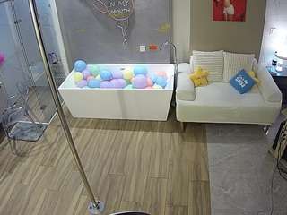 voyeurcam-casa-salsa-bathroom-3