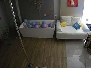 voyeurcam-casa-salsa-bathroom-3