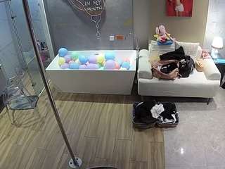 voyeurcam-casa-salsa-bathroom-3