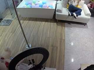 voyeurcam-casa-salsa-bathroom-3